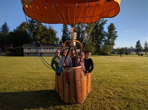 Sunset hot air balloon rides. Hot Air Balloon Rides Experience | Sunset & Sunrise ...