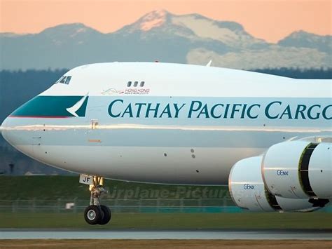 Cathay Pacific получает сертификат Ceiv Pharma Новости грузовой авиации