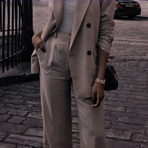 Pin By Loree Lamia On Enola Job Clothes Woman Suit Fashion