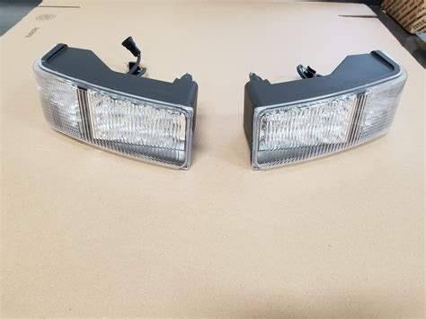 87429389 And 87429390 Left And Right Led Headlight Assemblies