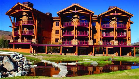 Places To Stay Yellowstone National Park Hotels Resort Wyoming
