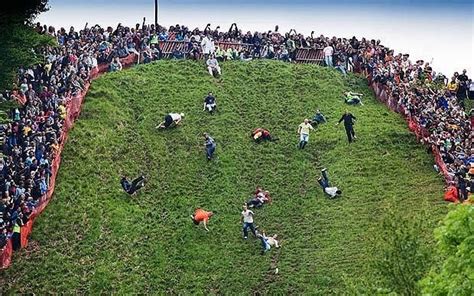 Cheese Rolling In Gloucestershire Blog Sobre