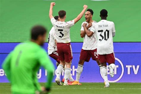 Arsenal football club is a professional football club based in islington, london, england. Arsenal campeón Community Shield FOTOS: Liverpool perdió ...