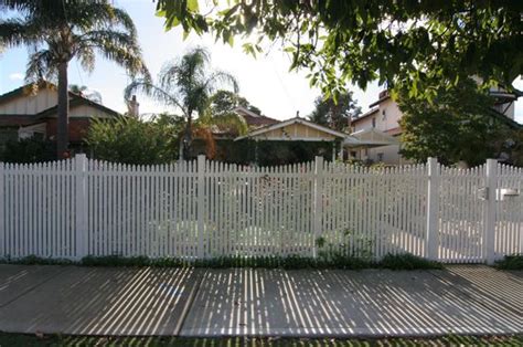 Timber Vs Metal Fencing What To Consider Fencemakers Gate Design