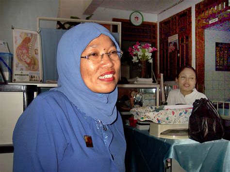 Free Picture Indonesian Midwife Female Clean Cheeful Clinic Home