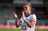 Alexandra Popp möchte bei WM mit Regenbogenbinde spielen