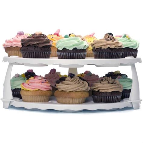 Collapsible Cupcake And Cake Carrier The Hungry Pinner