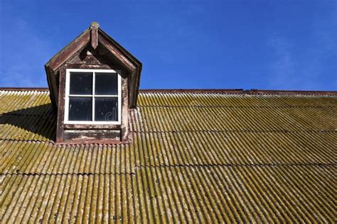 Old Tin Roof Stock Image Image Of Blue Green Grungy 17206259
