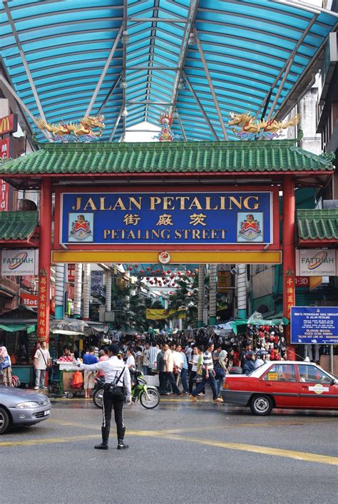 What used to be a dodgy area has been. Chinatown - Kuala Lumpur - Lively, colorful Chinatown is ...
