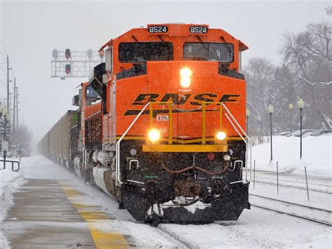 Snowy Ace Bnsf Sd70ace 8524 Leads A Eastbound Coal Train Through The