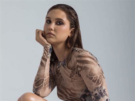 Interview With Fashion Model Influencer Nastya Swan Naluda Magazine