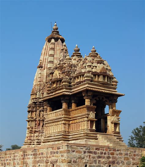 Top 10 Famous Khajuraho Temple Madhya Pradesh In India