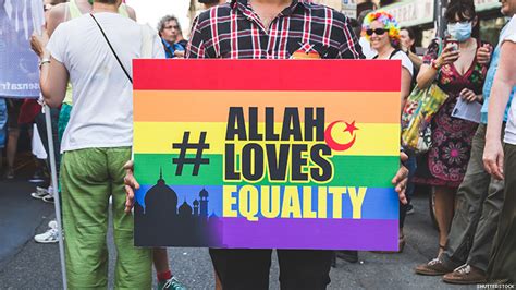 Lgbt Muslims Allies Come Together For Pride