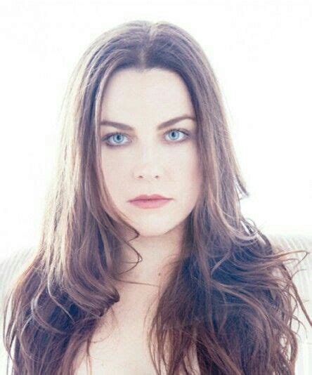 Amy Looks Pretty With Her Natural Hair Color Too Amy Lee Amy Amy