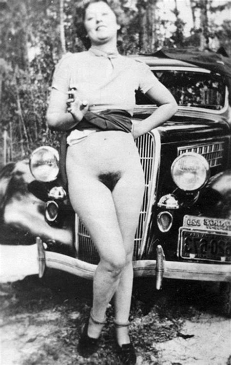 Vintage Nudes With Cars
