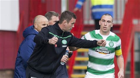 Ronny Deila Hails The Courage Of Celtic Captain Scott Brown Eurosport