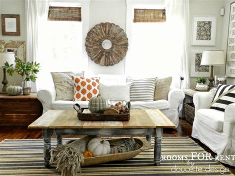Create an inviting living room by designing with a warm color scheme, adding personality and interest and keeping the feel of autumn in your home all year. 'Tis Autumn: Living Room Fall Decor Ideas