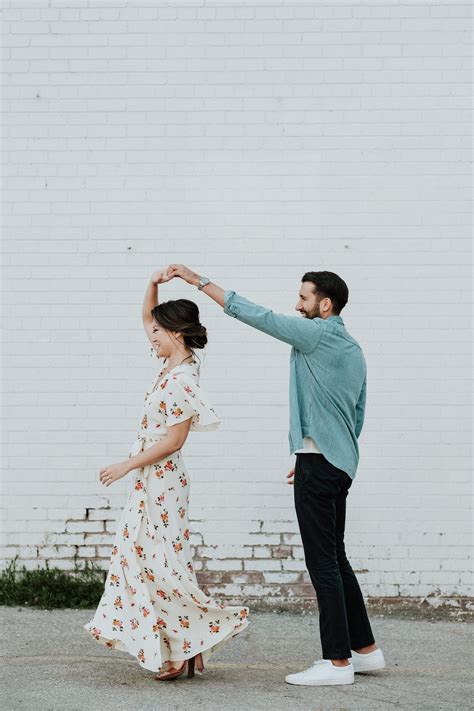 Queen West Engagement | Engagement photo outfits summer, Summer engagement photos, Engagement ...