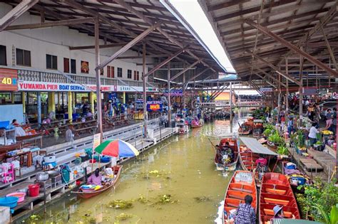 Damnoen Saduak Floating Market In Damnoen Saduak District Ratchaburi