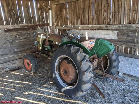 Oliver 500 Tractor Photos Information