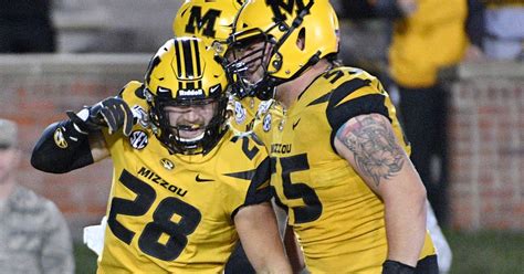 Is there a coach we can poach that will bring recruits and recruit the area well.doubt they can illinois football recruiting thread. Mizzou Football: How rankings affect a locker room - Rock ...