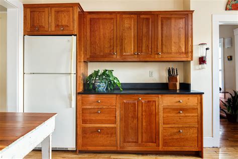 Solid Wood Shaker Kitchen Cabinets Benefits And Ideas For A Timeless