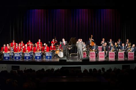 Glenn Miller Orchestra And Tommy Dorsey Orchestra In Battle Of The Big