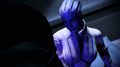 Mass Effect 3 Liara And Femshep Romance 13 Shepard Comforts Liara