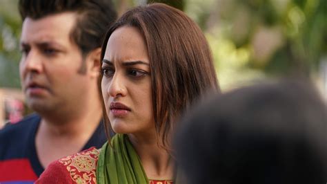 Khandaani Shafakhana Movie Review Sonakshi Sinha Starrer Is A Message In A Mess