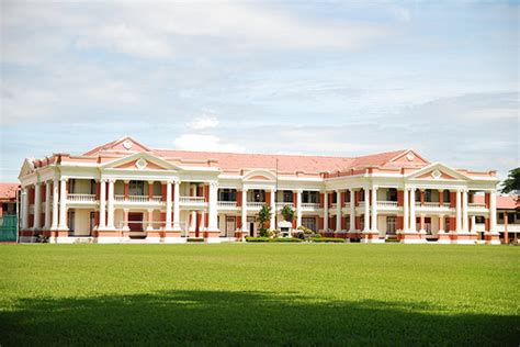 Located in the heart of kuala kangsar, this hotel is 0.9 mi (1.4 km) from masjid ubudiah and within 32 mi (52 km) of zoo. Taman Pembelajaran: Warisan Sejarah - Bangunan