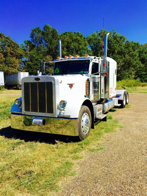 Peterbilt Big Rig Trucks Tow Truck Semi Trucks Master Truck Logging