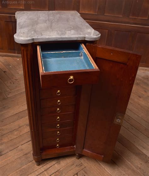 Victorian Mahogany Collectors Cabinet Antiques Atlas
