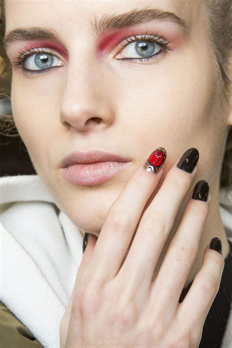 The Best Nail Looks From the Fall 2018 Runways | Nail trends, Fall nail