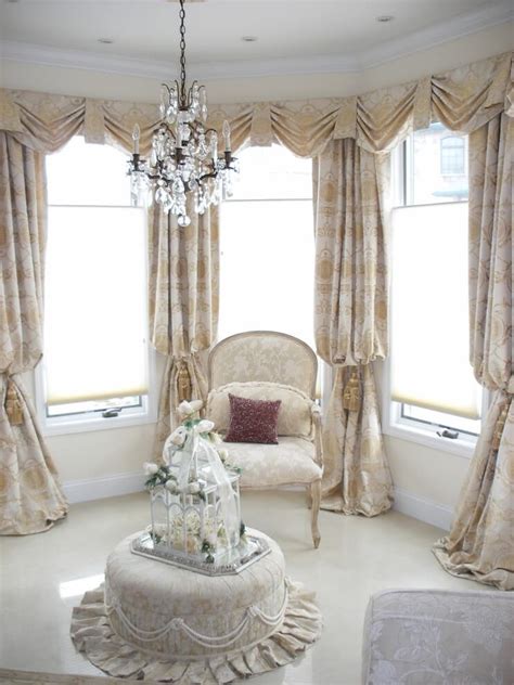 Beautiful Living Room Curtains Designs To Spruce Up Your Interiors