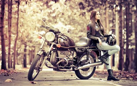 Women Girls And Motorcycles Hd Wallpaper
