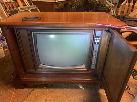 1974 Magnavox Spirit Of 76 Provincial Color Tv In Cabinet My Antique