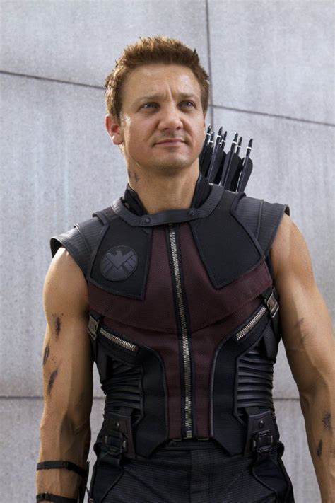 Jeremy Renner Hawkeye In Avengers Assemble Jeremy Renner Marvel Movie Characters Marvel