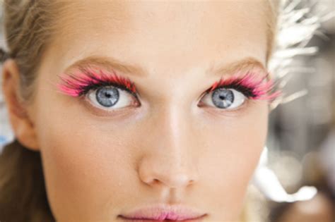 Pin By Marta Llop On Inspiration Pink Eyelash Extensions Pink Lashes