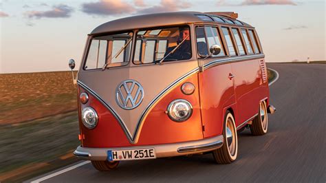 Thank you to all your support, we promise to come back stronger! e-Bulli: Der VW T1 kommt als Elektroauto zurück - COMPUTER ...