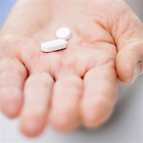 Daily Aspirin Use Linked To Double Melanoma Risk In Men Allure
