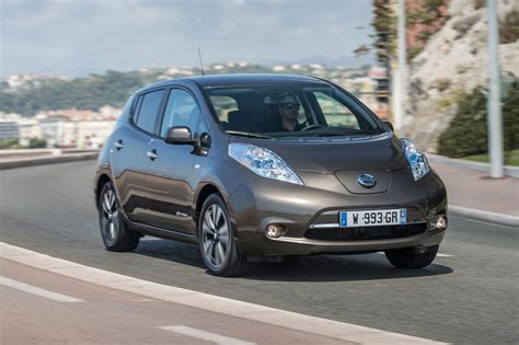 Battery Boost For 2016 Nissan Leaf Increases Range By 25 Car Magazine