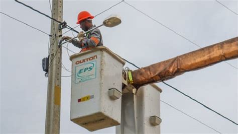 Programa Disk Luz leva mais iluminação para sede e interior de