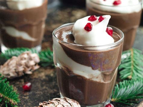 To make this eggless chocolate mousse recipe you'll need 5 ingredients and 15 minutes only. Vegan Chocolate Pudding (without avocado or tofu) - Happy ...