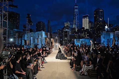 The Best Sets From New York Fashion Week Photos