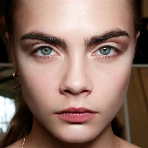 The Great Eyebrow Debate Groomed Or Natural Thefashionspot