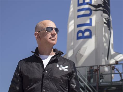 The flight is scheduled for july 20th. Jeff Bezos baut wiederverwendbare Rakete - Business Insider