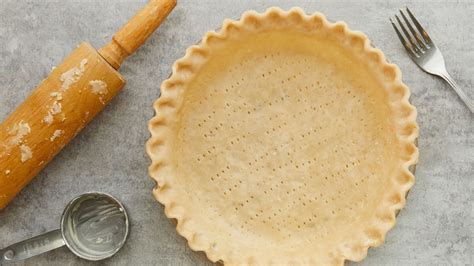 Everybody understands the stuggle of getting dinner on the table after a long day. Perfect Baked Pie Crust Recipe - BettyCrocker.com