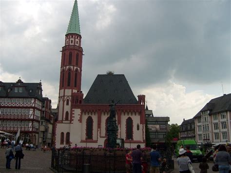 Old St Nicholas Church At Roemer Square Frankfurt Flickr