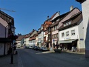 Elzach, Blick in die Hauptstraße mit Bürgerhäusern aus dem 19 ...