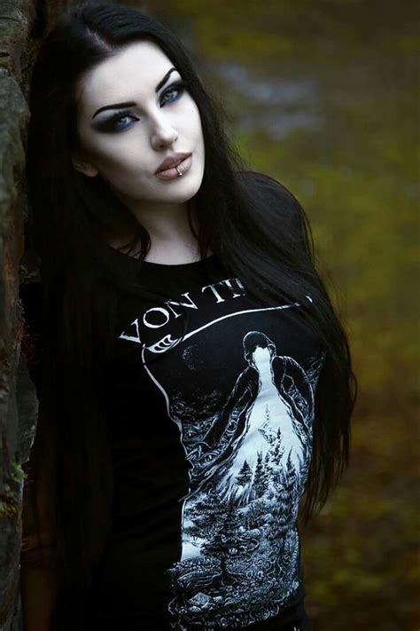 Pin By Sharon Fortin On Gothic Emo Steampunk Etc Goth Girls Gothic Beauty Goth Beauty